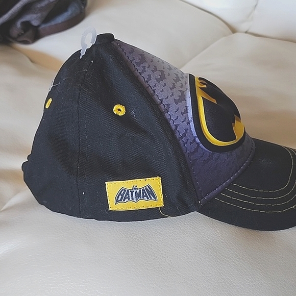 BATMAN Toddler Cap. New no tags - Picture 2 of 9